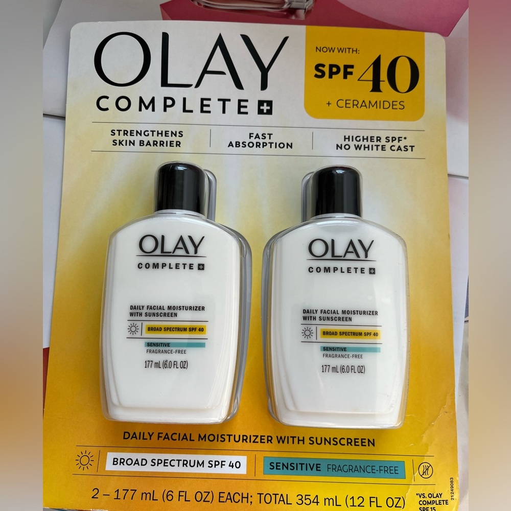 NWT Olay Complete Daily Facial Moisturizer 2 pack with SPF 40+ceramides 2027 exp
